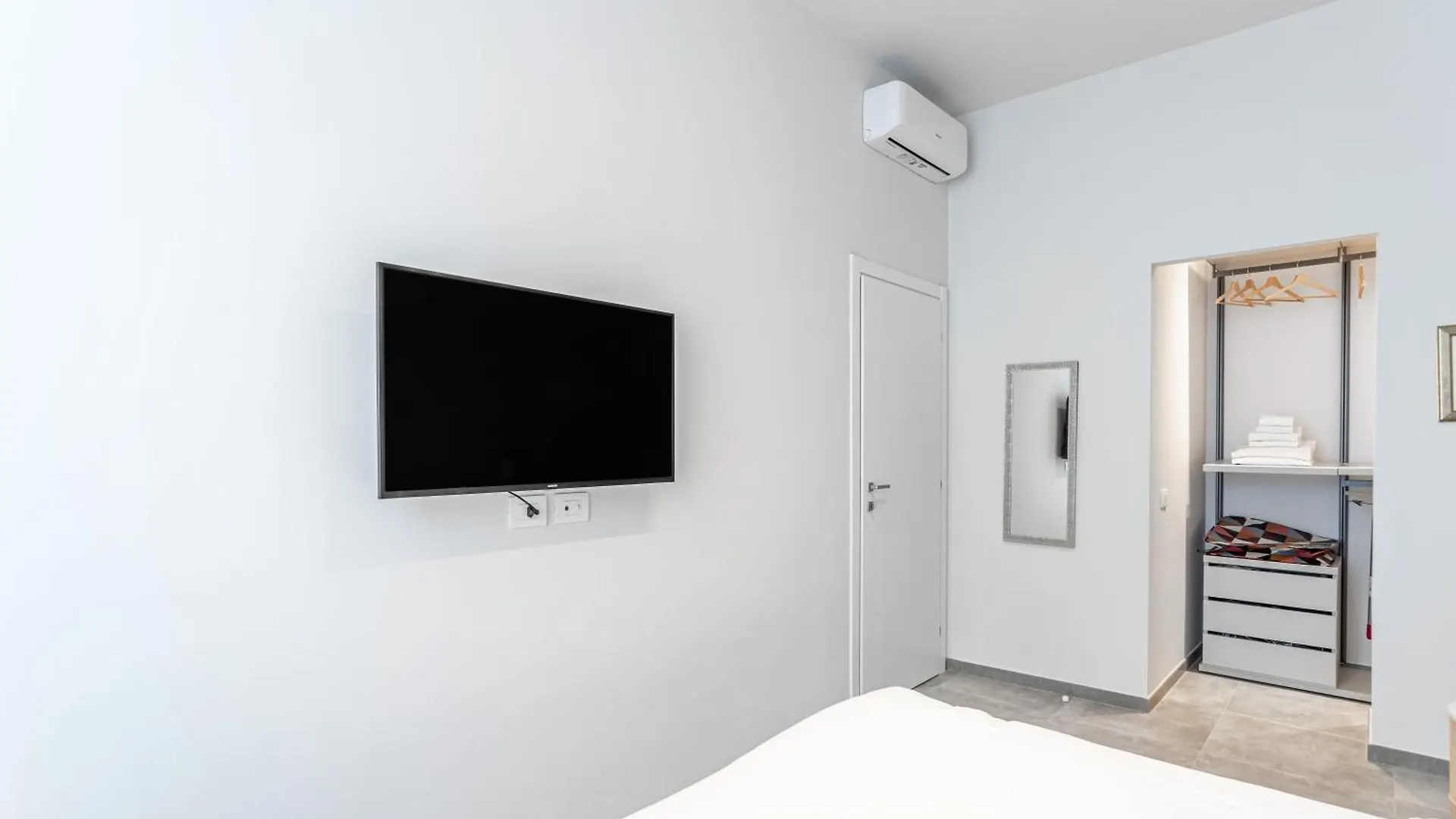 Daire Sissi Home - Pavia City Center - By Host4U
